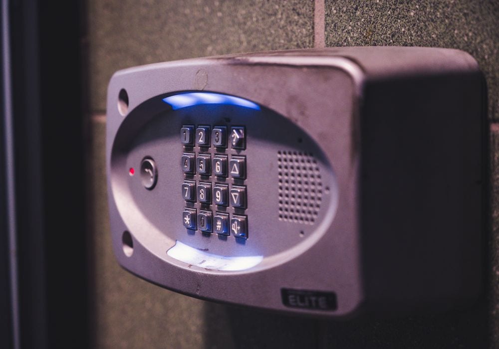 Smart Locks & Keyless Entry